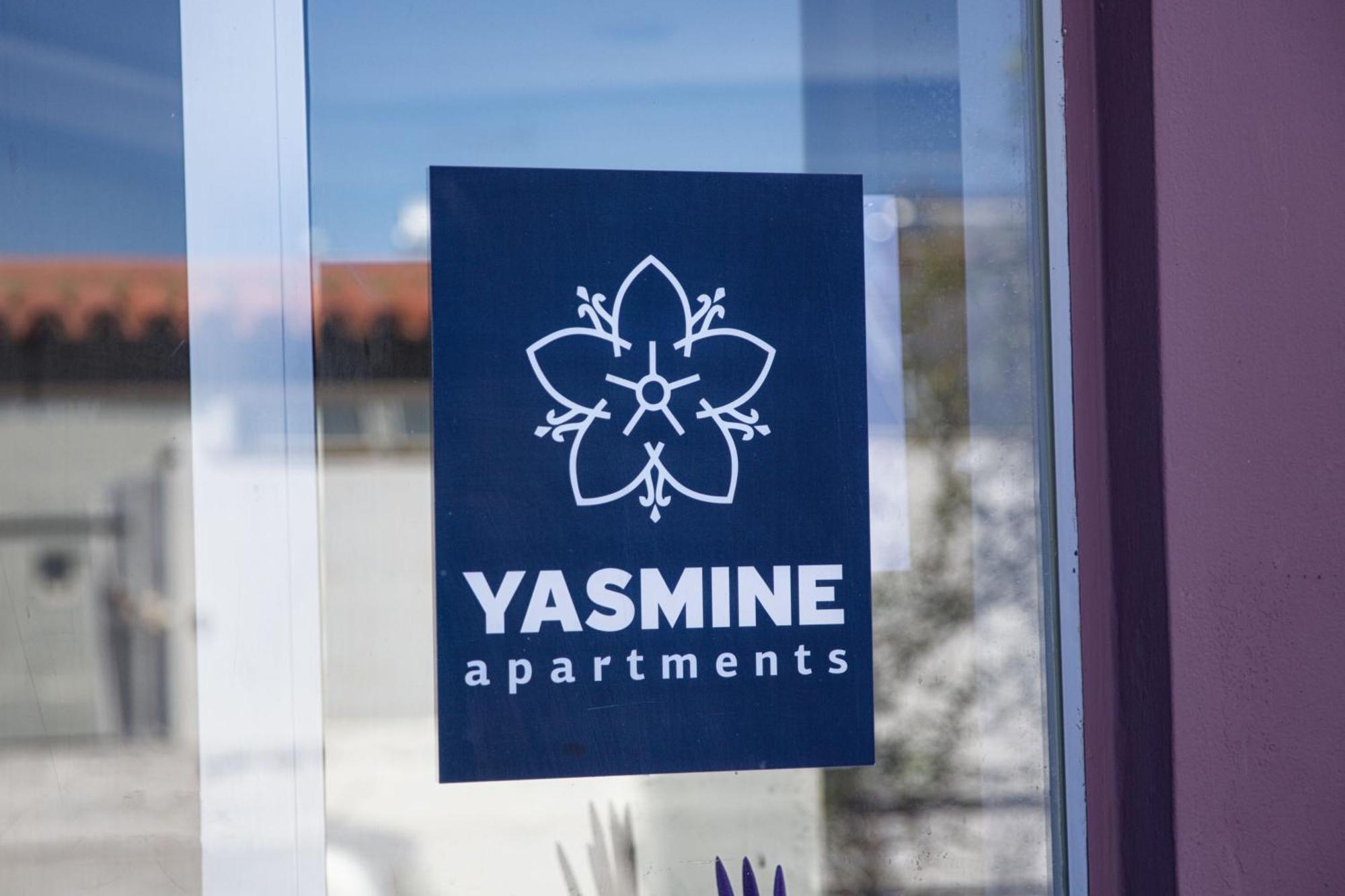 קאטו דרטסו Yasmine Apartments And Rooms מראה חיצוני תמונה